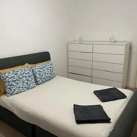 Spacious 2 Bedroom Modern Flat & Parking London Exterior photo